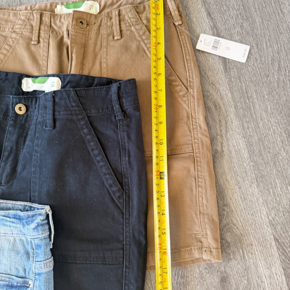 Anthropologie Bundle 3 pairs of shorts. - Picture 8 of 12
